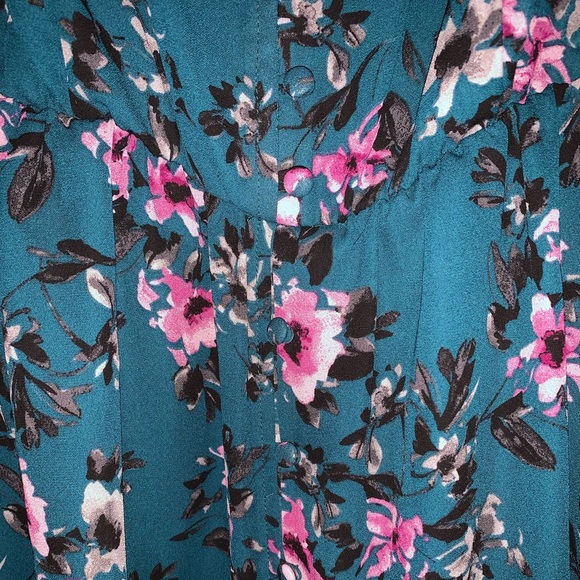 Torrid top - Picture 4 of 5